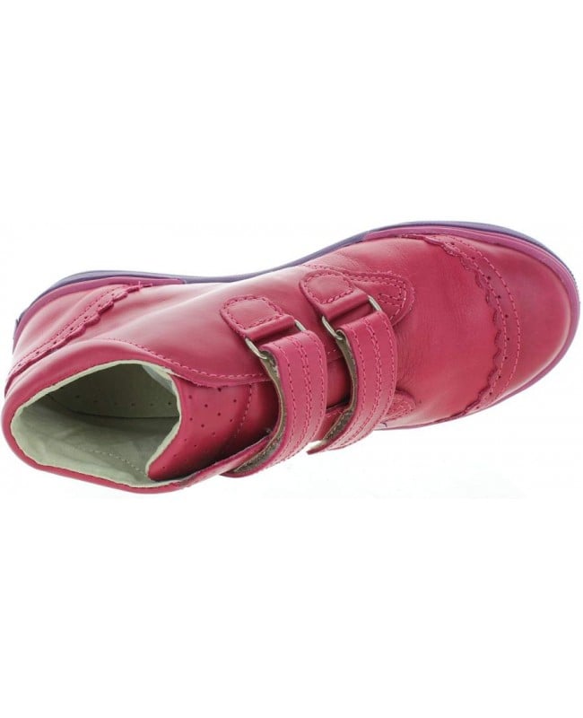 Best shoes for kids for posture support 