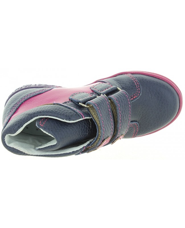 Boots for children that are genuine ortho