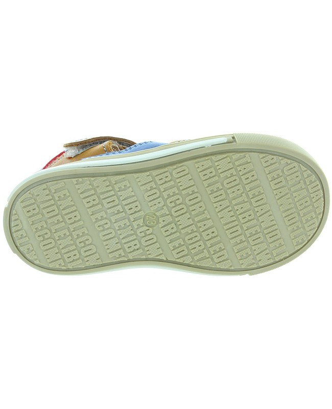 Sandal for a toddler with weak ankles
