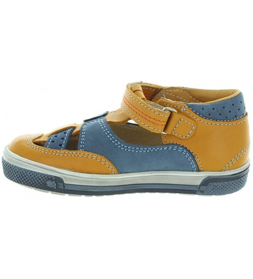 Boys or girls sandals for weak ankles with closed back