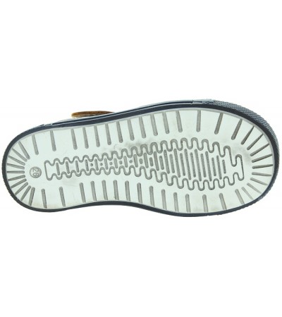 Boys or girls sandals for weak ankles with closed back