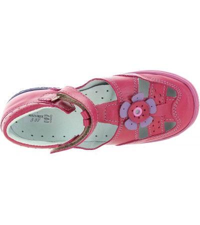 Kids shoes with support for pronation