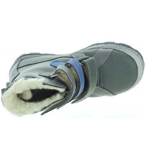 Pronation support boots for boys 