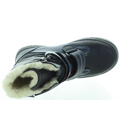 Navy snow boots for a child with wool