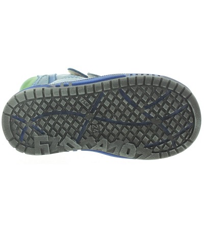 Boys snow boots with wool inside 