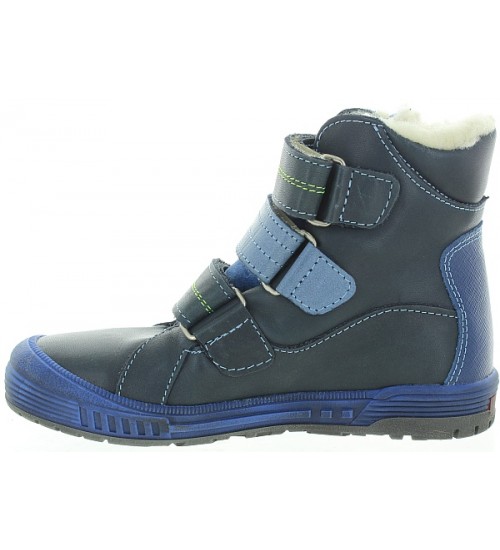 High top snow boots in navy leather 