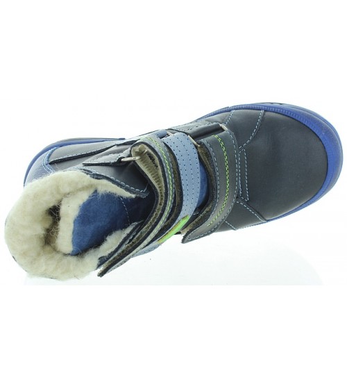 High top snow boots in navy leather 
