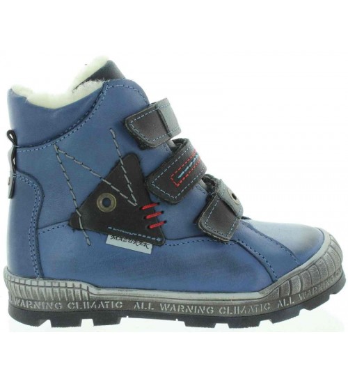 Light weight warm boots for boys