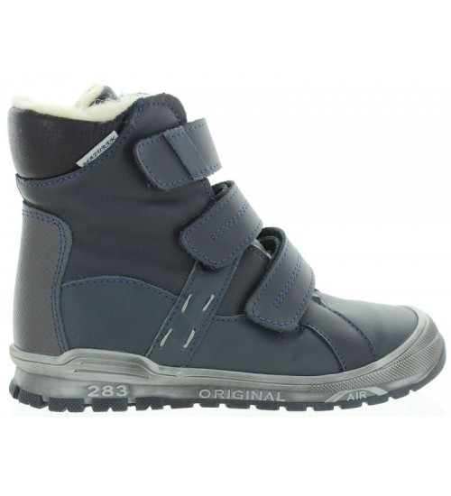 Boys winter boots that are waterproof 