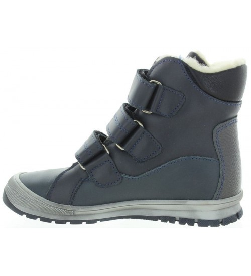 Boys winter boots that are waterproof 