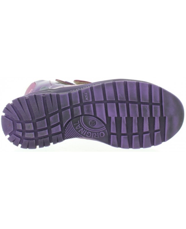 Boots for pigeon toe corrective 