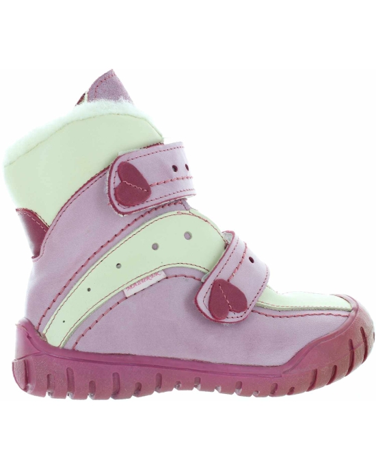 Baby pink snow boots best for learning to walk 