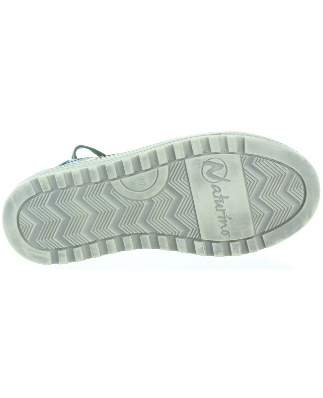 Orthopedic sneakers for a child Naturino