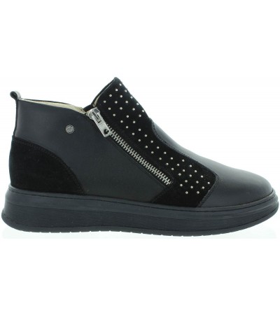 Tamara Black Tamara Black