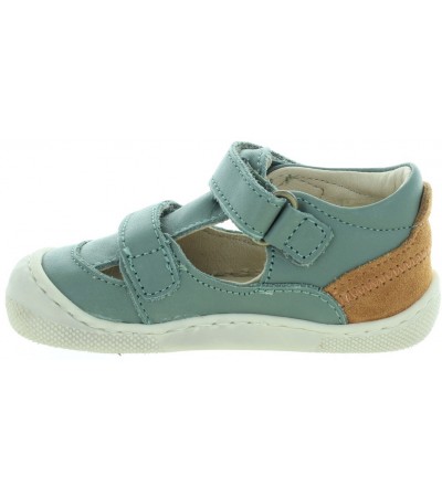 Boys leather shoes with soft soles 