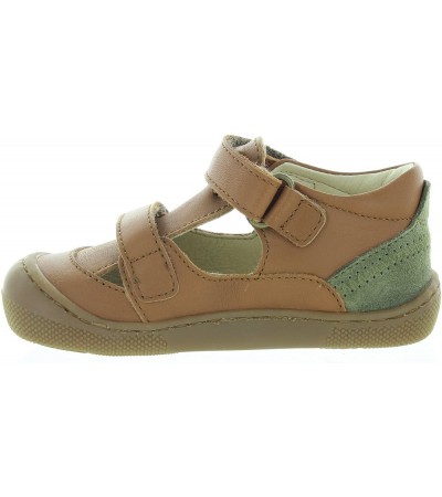Sandals with high arch made with natural leather 
