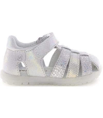 Best first sandals for child walking