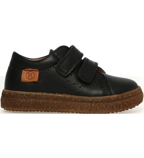 Shoes for boys with good support 