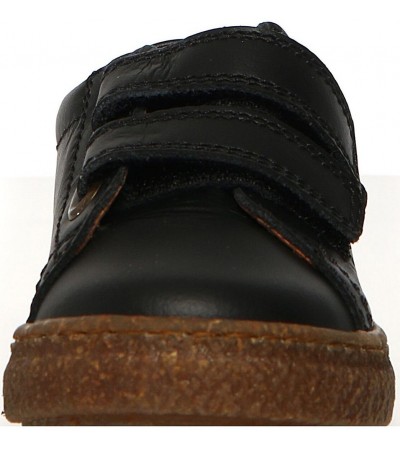 Shoes for boys with good support 