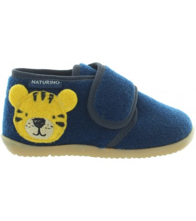 Pigeon toe and ankle pronation wool slippers for a child