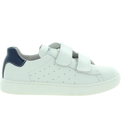 Quality kids sandals with good arch in white