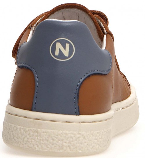 Walking shoes for kids wide with hard bottom 