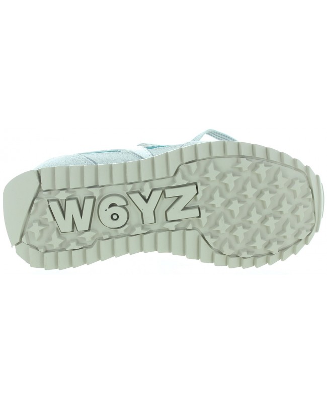 Sneakers for toddlers preventive for weak ankles