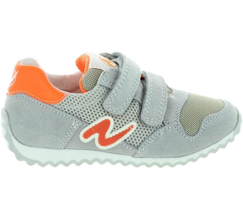 Gray sporty sneakers for a child 