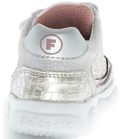 Sneakers for child with arches with arches