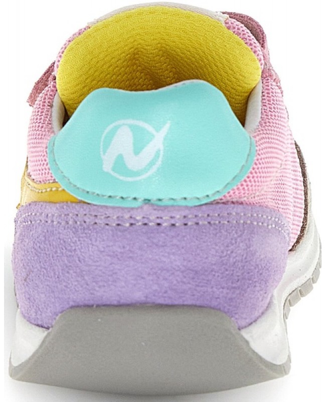 Ankle high sneakers for a toddler 