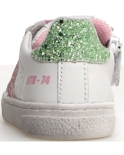 White leather sneakers for child with arches