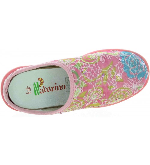 Girls with good support pink shoes 