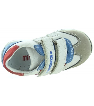 Learning to wal colorful sneakers for a baby