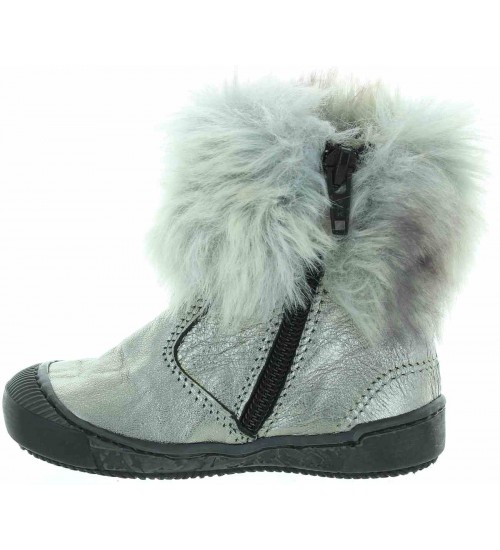 Boots for a toddler pigeon toes Italian