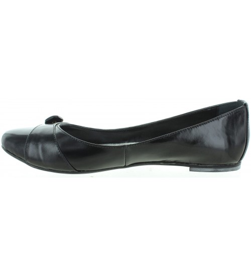 Black leather walking shoes for women