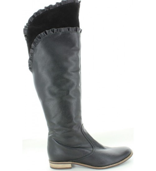 High fashion boots for women in designer leather