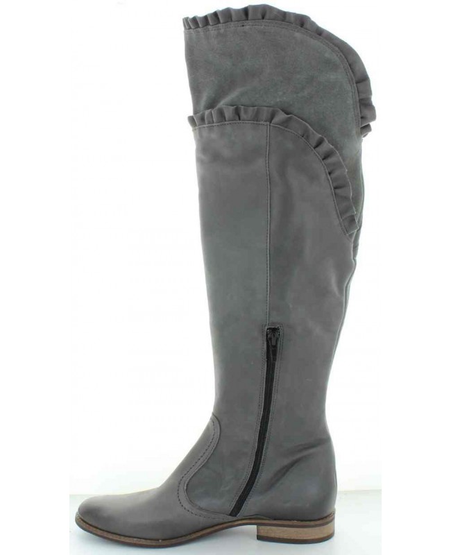 Tall women's boots from Europe