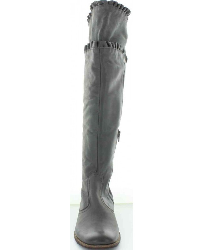 Tall women's boots from Europe