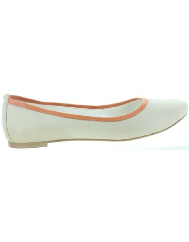 Sara Beige