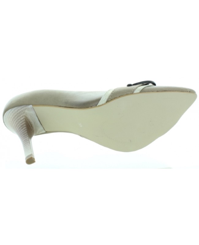 Heels for women in beige leather 