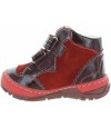 Girls wide snow boots with good support 