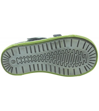 Toddlers footwear for wide instep