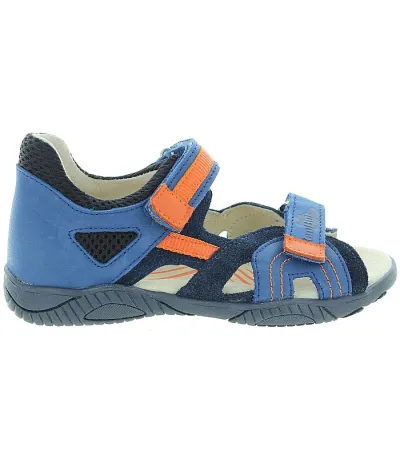 Orthotic ankle footwear for boys with pigeon toes Orthotic ankle footwear for boys with pigeon toes