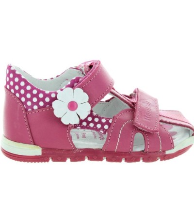 Sandals girl with double wide feet and high instep