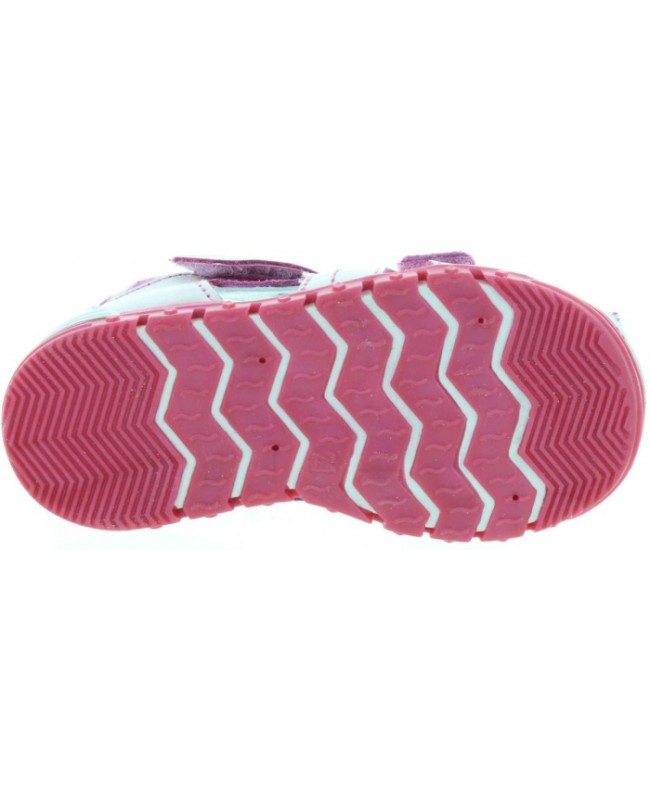 Kids closed style sandals for proper foot support