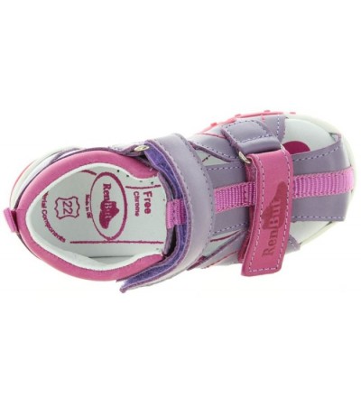 Closed sandals for a baby girl in purple leather 