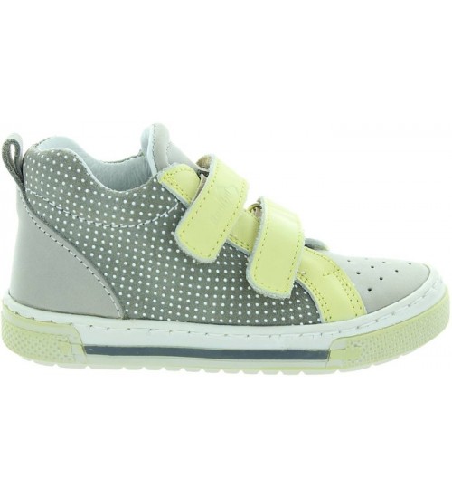 Shoes with ortho support for a child 