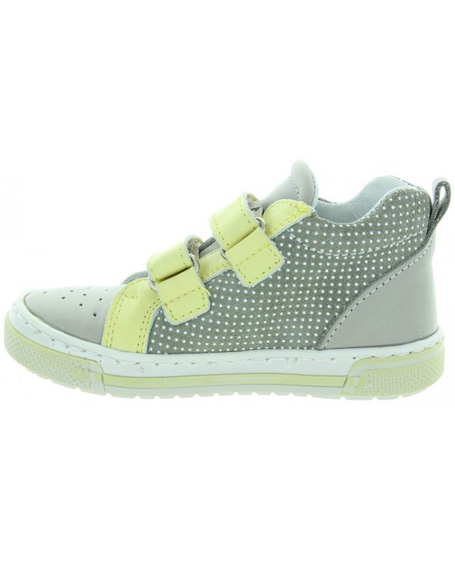 Shoes with ortho support for a child 