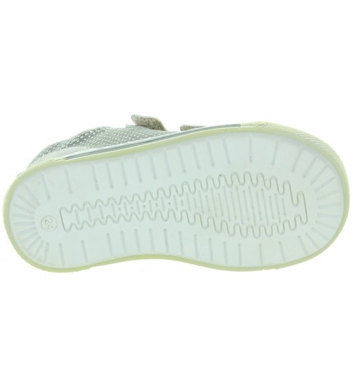 Shoes with ortho support for a child 
