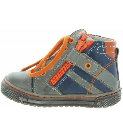 First child boots for walking with good arches
